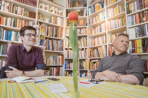 Naturschutzfreunde, Stadtrat Walter Krögner und Martin Horn diskutierten über Umwelt und Natur Aspekte in Freiburg im Café Satz im Stühlinger